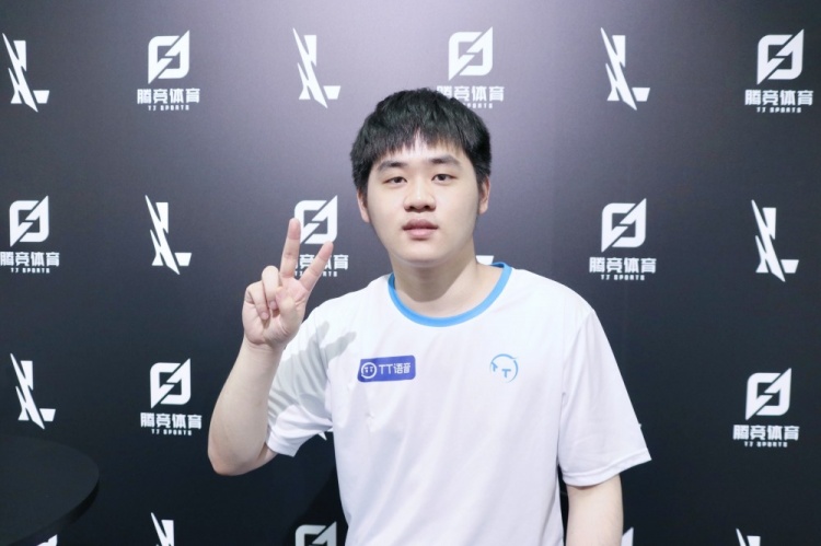 密防守果断 密防守果断