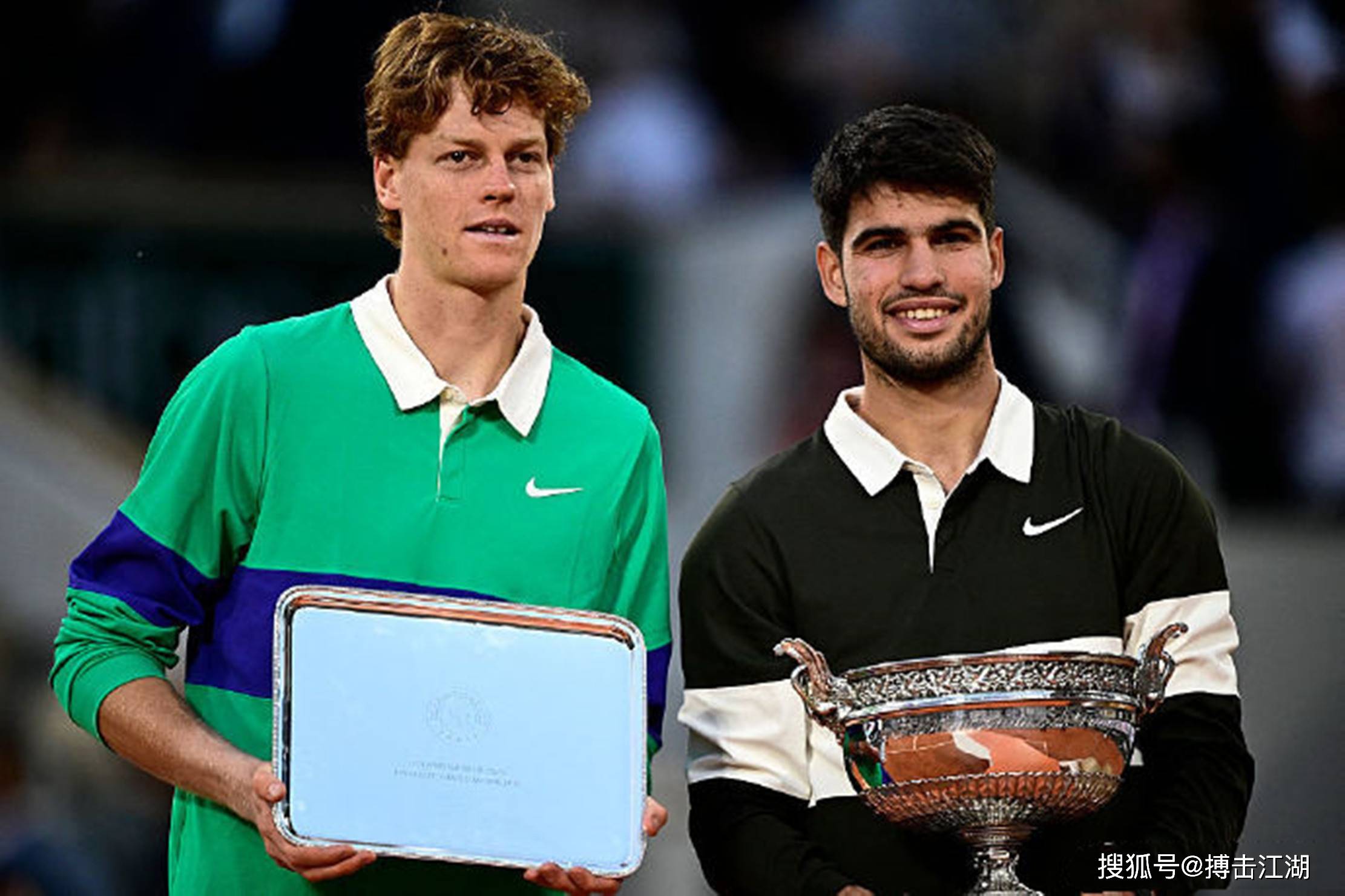 令人瞩目 令人瞩目