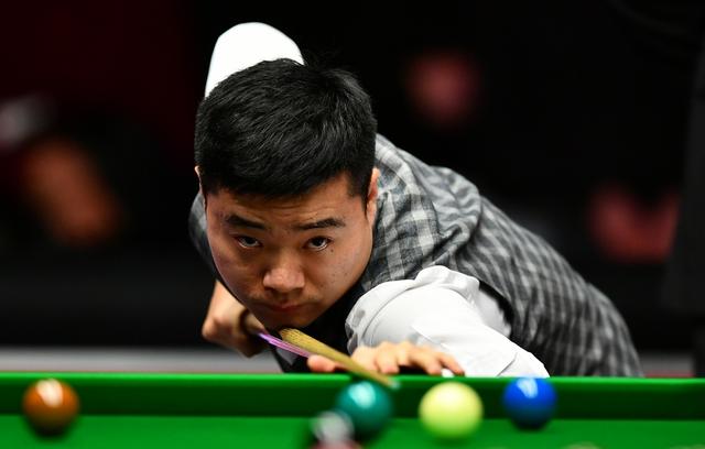 场上签下一 场上签下一